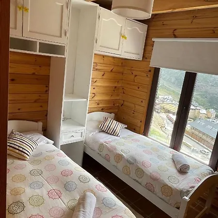 Con Encanto Y Vistas Increibles!! Chalet Sierra Nevada